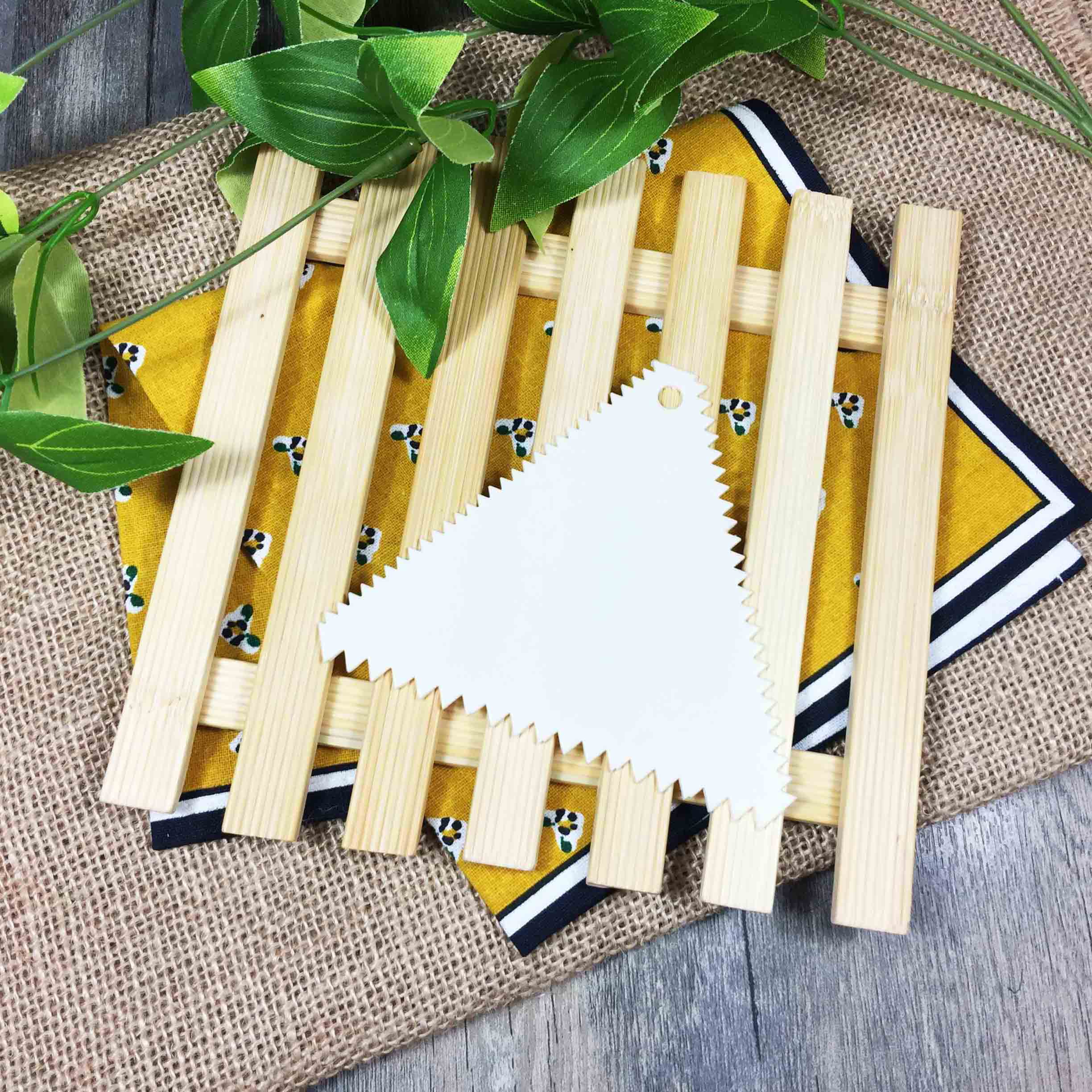 三角齒抗菌刮板